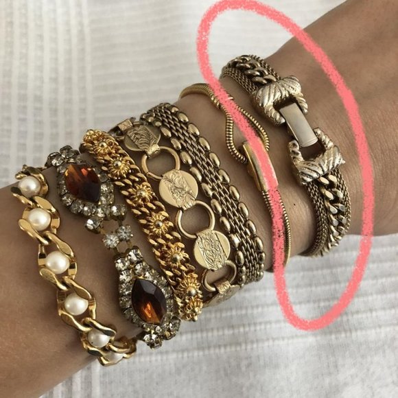 Vintage SARAH COVENTRY Mesh Gold Tone Bracelet - Picture 5 of 9